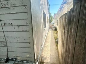 2816 Foothill Blvd, Oakland CA 94601