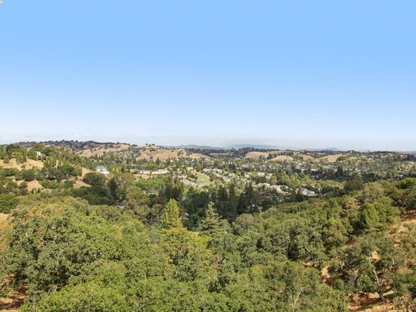 156 Haslemere Ct, Lafayette CA 94549