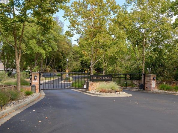 2178 Inverness Ct, Pleasanton CA 94588