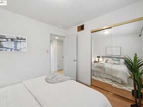 1425 Lakeside DR 201, Oakland CA 94612
