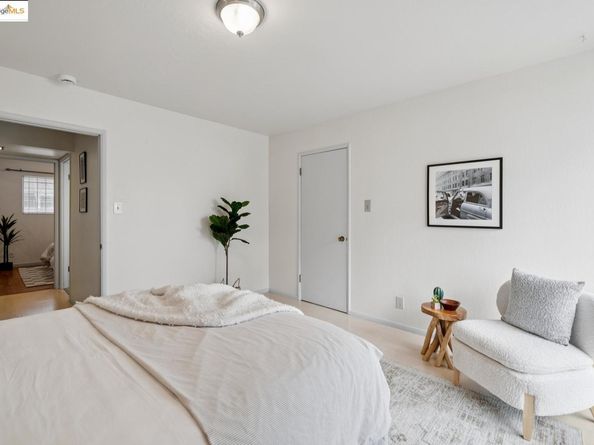1425 Lakeside DR 201, Oakland CA 94612
