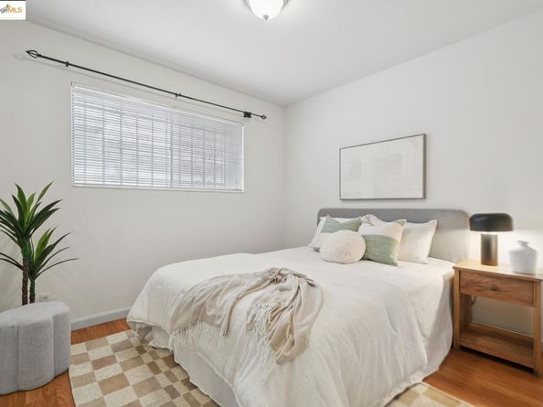 1425 Lakeside DR 201, Oakland CA 94612