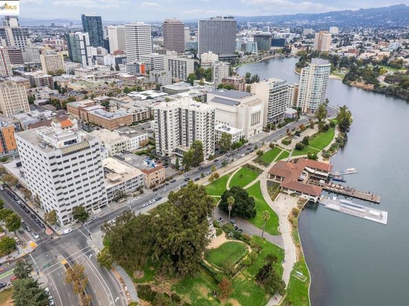 1425 Lakeside DR 201, Oakland CA 94612