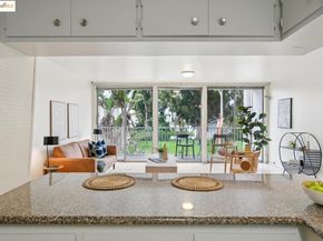 1425 Lakeside DR 201, Oakland CA 94612