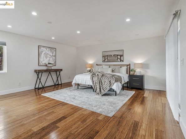7900 Michigan Ave, Oakland CA 94605