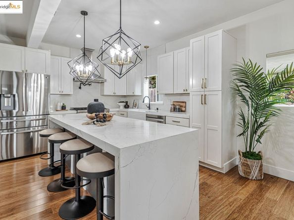 7900 Michigan Ave, Oakland CA 94605