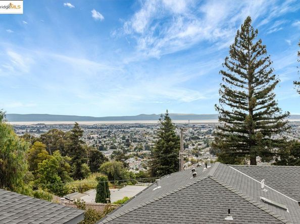 7900 Michigan Ave, Oakland CA 94605