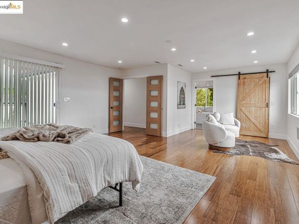 7900 Michigan Ave, Oakland CA 94605
