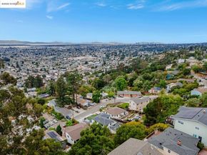 7900 Michigan Ave, Oakland CA 94605
