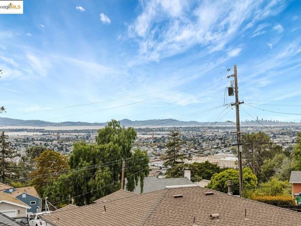 7900 Michigan Ave, Oakland CA 94605