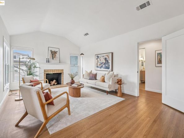 999 Alice Ave, San Leandro CA 94577