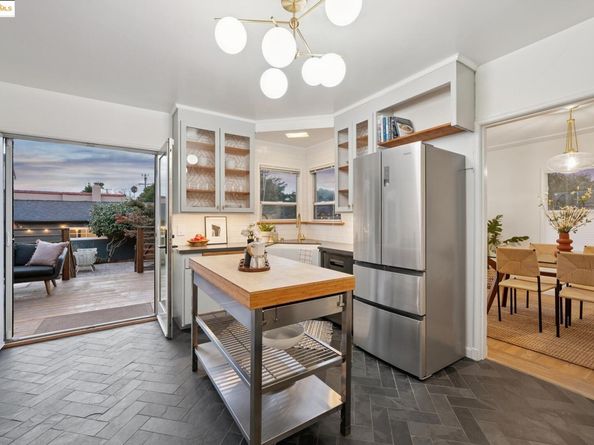 999 Alice Ave, San Leandro CA 94577