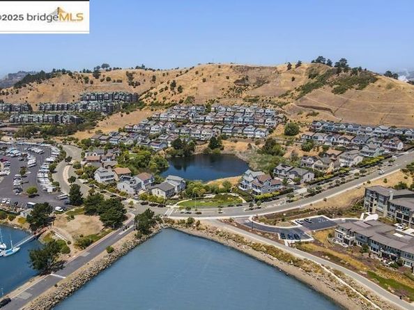 311 Seacliff Way, Richmond CA 94801