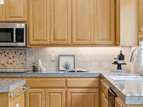 311 Seacliff Way, Richmond CA 94801