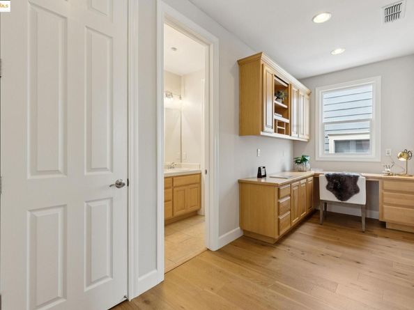 311 Seacliff Way, Richmond CA 94801