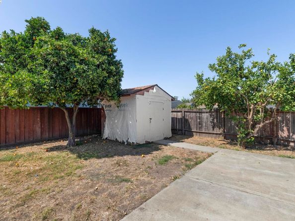 19665 Royal Ave, Hayward CA 94541