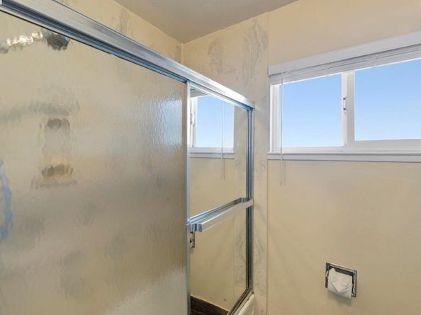 19665 Royal Ave, Hayward CA 94541