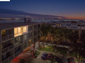 4 Commodore DR D523, Emeryville CA 94608