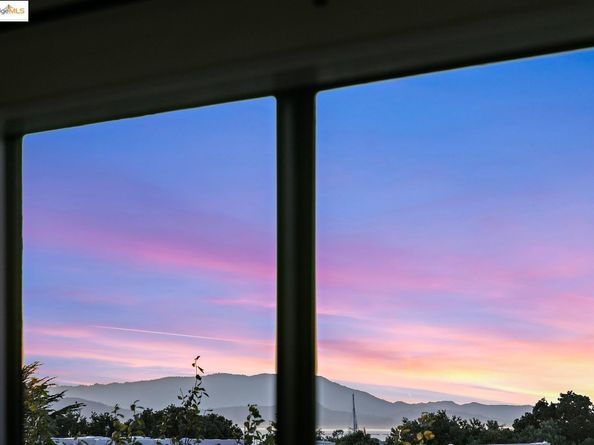 4 Commodore DR D523, Emeryville CA 94608