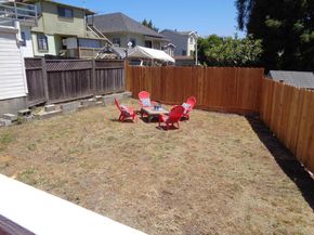 2122 E 25Th St, Oakland CA 94606