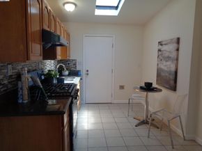 2122 E 25Th St, Oakland CA 94606