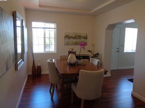 2122 E 25Th St, Oakland CA 94606