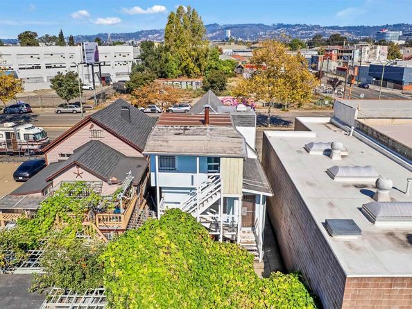 811 W Grand Ave, Oakland CA 94607