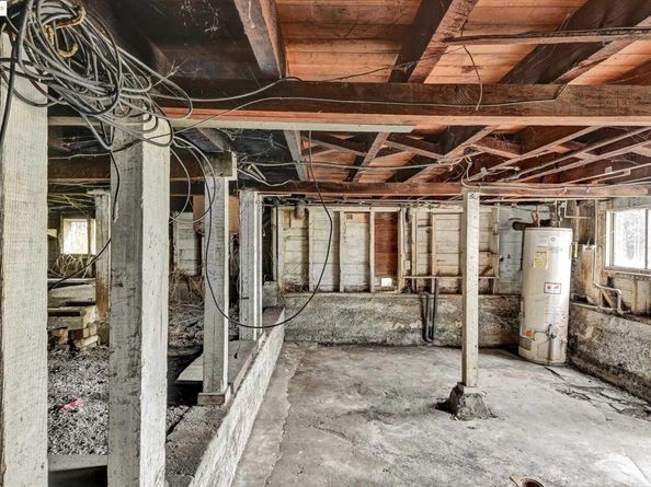 4017 Altamont Ave, Oakland CA 94605