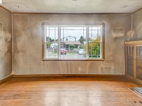 4017 Altamont Ave, Oakland CA 94605