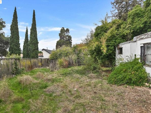 4017 Altamont Ave, Oakland CA 94605