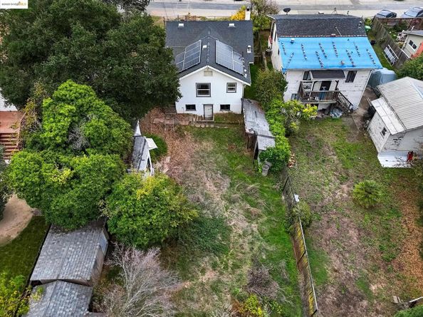 4017 Altamont Ave, Oakland CA 94605