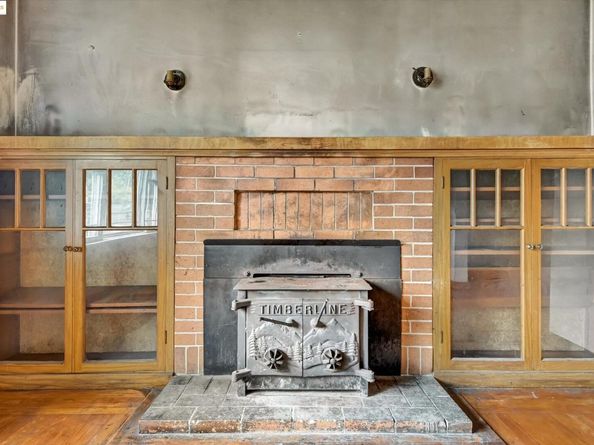 4017 Altamont Ave, Oakland CA 94605