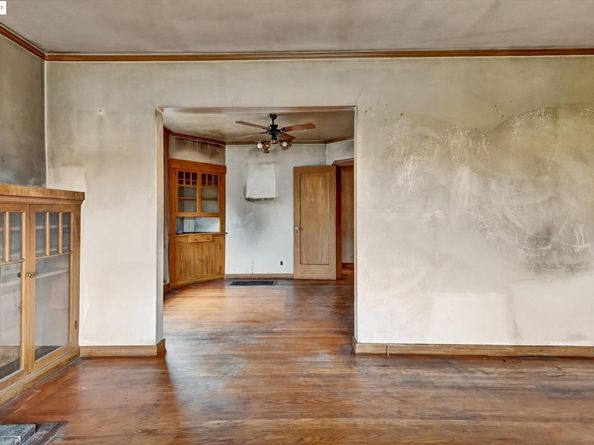 4017 Altamont Ave, Oakland CA 94605