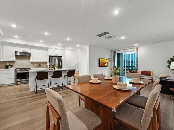 5422 Arnold Rd, Dublin CA 94568