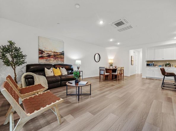 5422 Arnold Rd, Dublin CA 94568