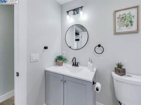 2131 Pomona Ave, Martinez CA 94553