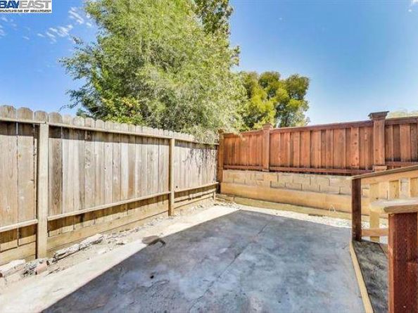 2131 Pomona Ave, Martinez CA 94553