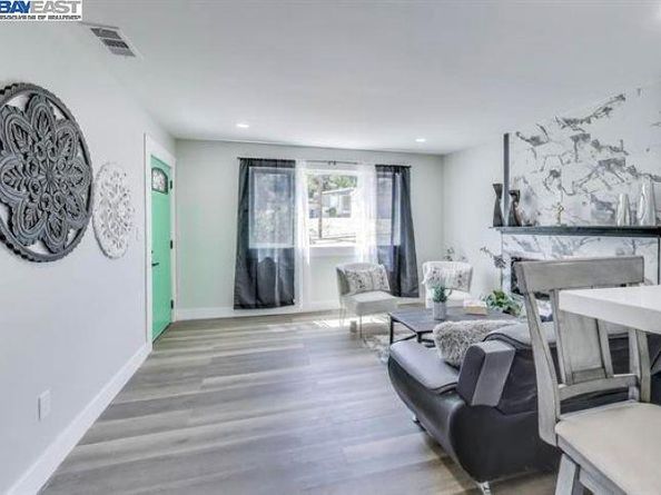 2131 Pomona Ave, Martinez CA 94553