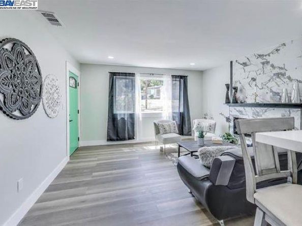 2131 Pomona Ave, Martinez CA 94553