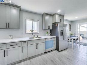 2131 Pomona Ave, Martinez CA 94553