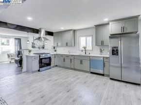 2131 Pomona Ave, Martinez CA 94553