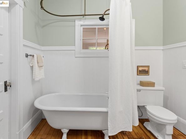 2644 Parker St, Berkeley CA 94704