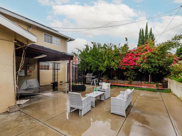 1394 Glacier Dr, Milpitas CA 95035