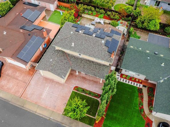 1394 Glacier Dr, Milpitas CA 95035