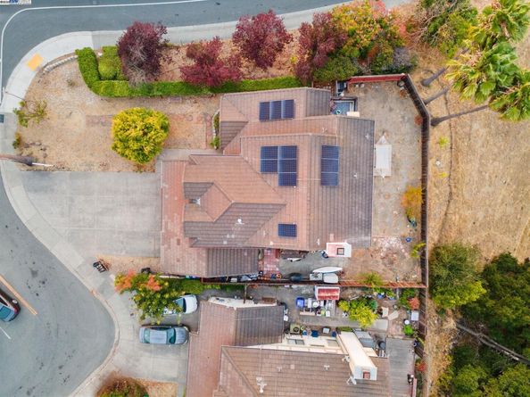 103 Opal Ct, Hercules CA 94547