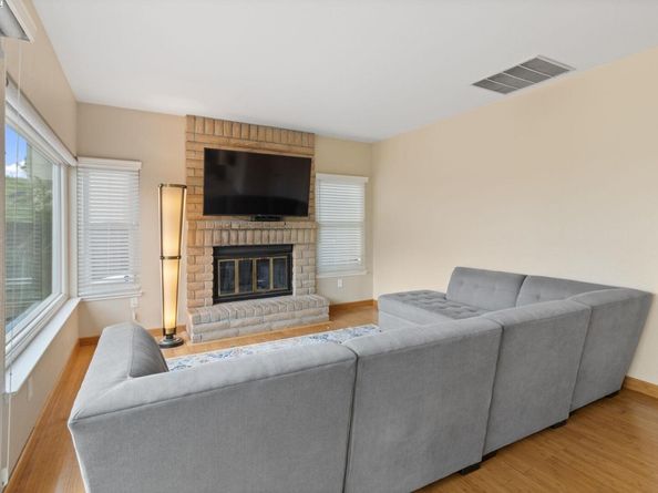 103 Opal Ct, Hercules CA 94547