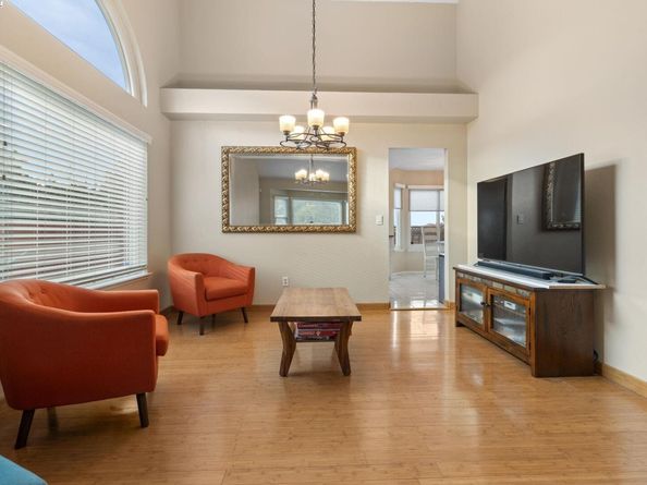 103 Opal Ct, Hercules CA 94547