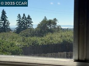 4271 Whittle Ave, Oakland CA 94602