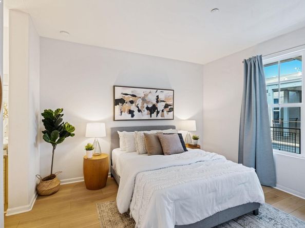 1121 40th Street 2406, Emeryville CA 94608