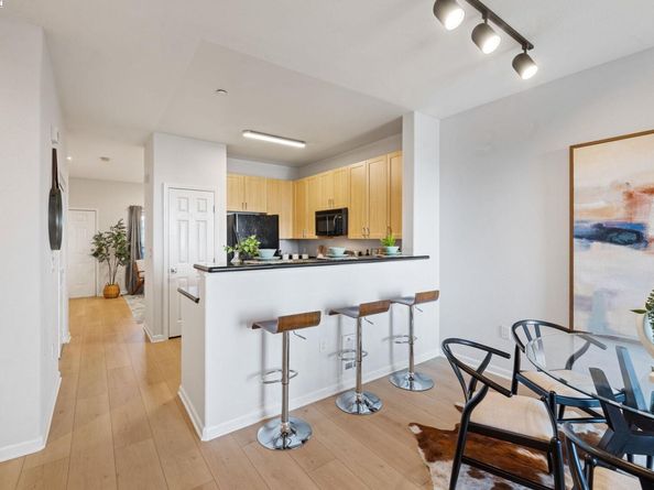 1121 40th Street 2406, Emeryville CA 94608